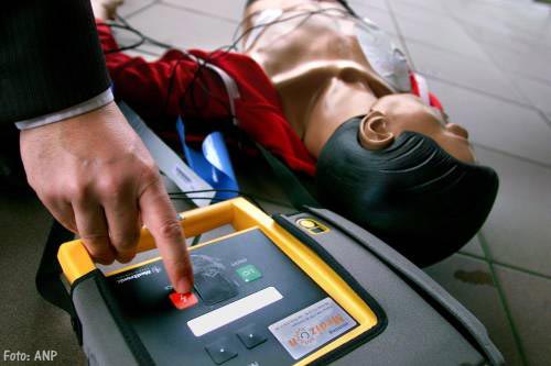 'Iedereen kan AED gebruiken bij reanimatie'