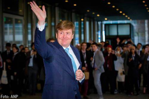 Kamer steunt schrappen majesteitsschennis