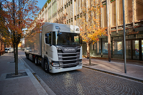 Scania R410 LNG beschikbaar voor demoritten bij Transport Compleet Hardenberg