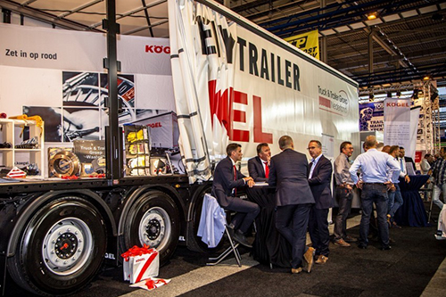 Transport Compleet Hardenberg met grote truckmerken en trailerbouwers