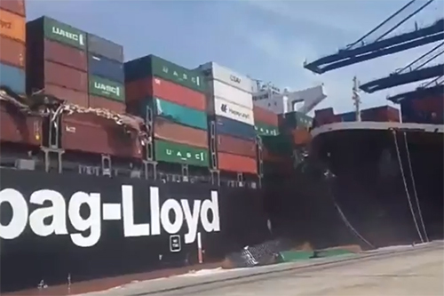 Containerschepen botsen in haven van Karachi [+video]
