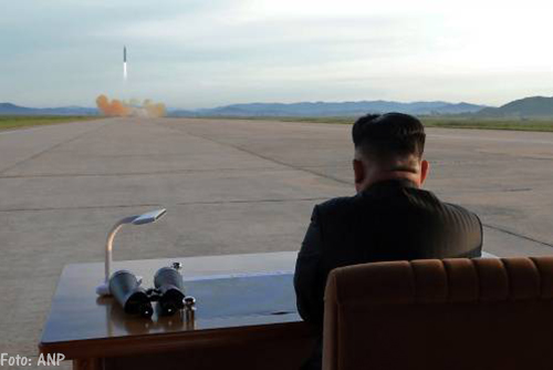 'Kim nodigt Amerikanen uit in kernproefgebied'