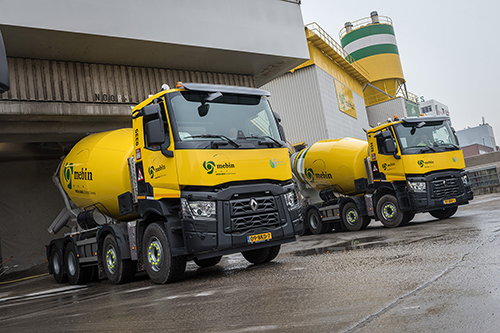 Eerste 4-assige Renault Trucks betonmixers voor Mebin
