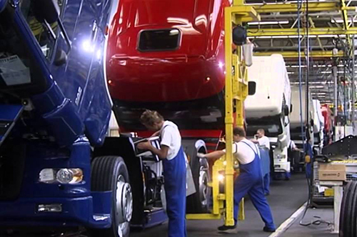 Onderhandelingen cao DAF, VDL Nedcar en Scania vastgelopen door starre houding werkgevers