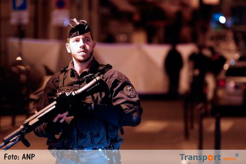 Franse autoriteiten: steekpartij Parijs was terreurdaad