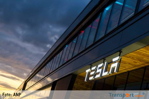 Ingenieur Tesla, Doug Field, neemt tijdje vrij ondanks productieproblemen