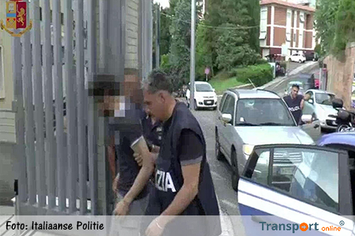 Vrachtwagenchauffeur met hiv opgepakt door Italiaanse politie [+foto's]