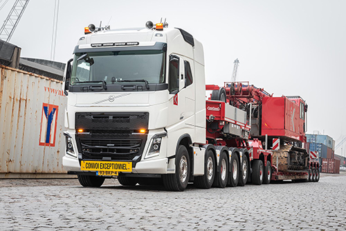 Volvo FH16 10x4 zwaartransport trekker voor Koole Contractors