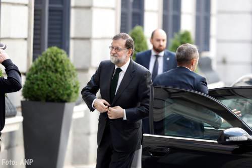 Spaanse premier Mariano Rajoy moet veld ruimen