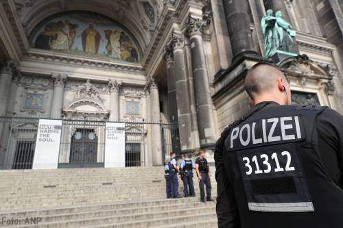 Politie schiet man neer in Dom Berlijn