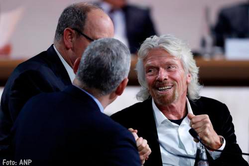 Richard Branson verkoopt Virgin Money