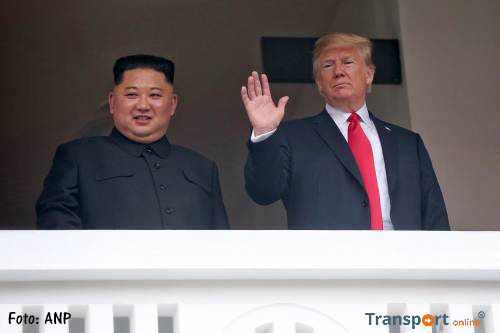 Trump en Kim Jong-Un tekenen overeenkomst