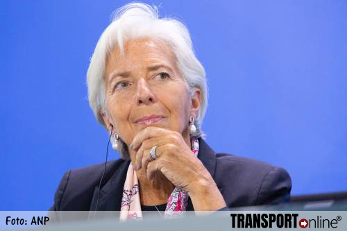 Vliegtuig met IMF-directeur maakt noodlanding