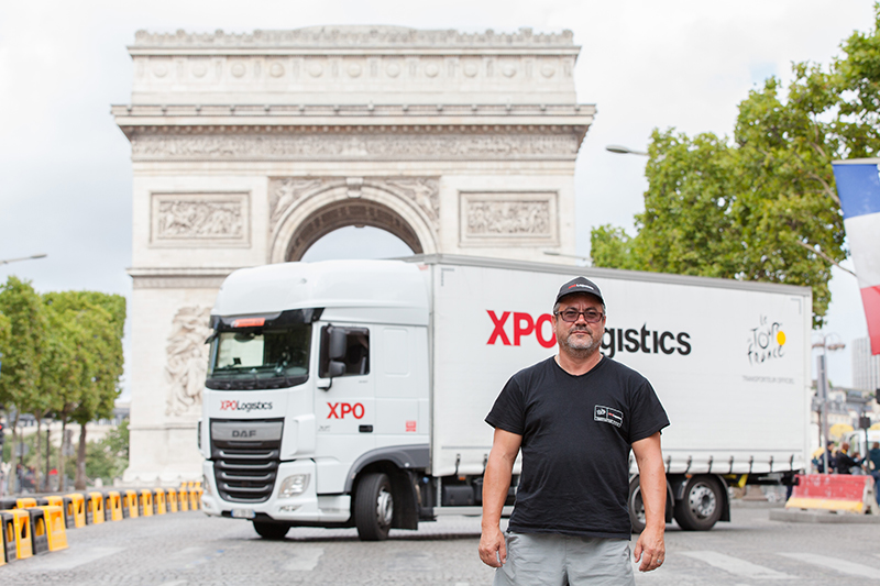 XPO Logistics-chauffeur René Pioche rijdt al 20 jaar voor de Tour de France [+video]