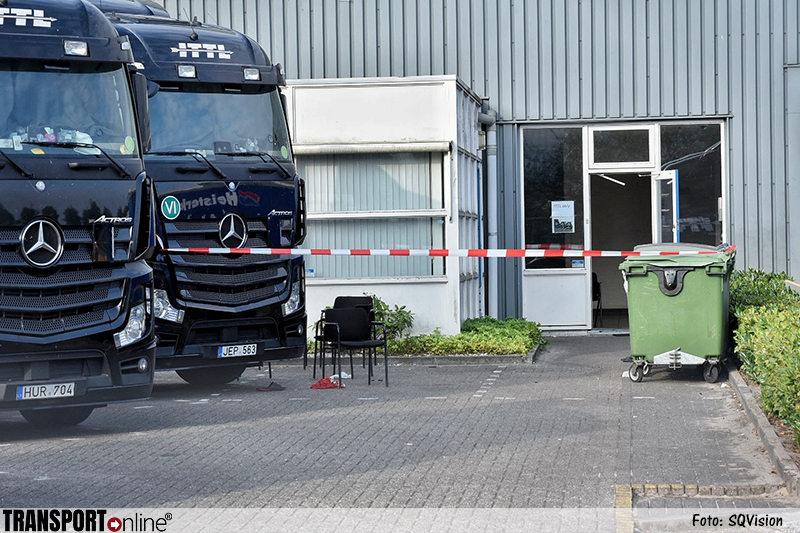 Drie gewonden na steekpartij bij transportbedrijf in Tilburg [+foto's]