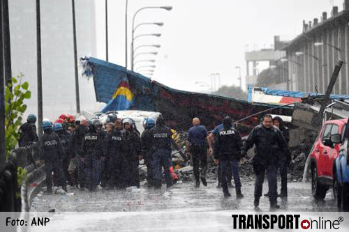 Zeker twee overlevenden aangetroffen na brugramp Genua