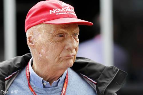 Racelegende Niki Lauda ondergaat longtransplantatie