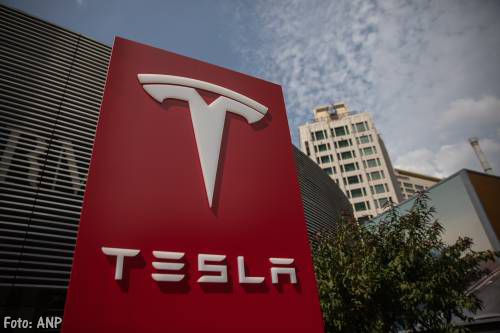 Tesla duikelt op beurs na interview Musk