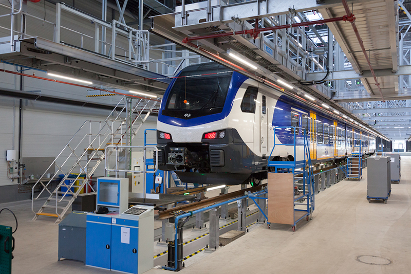 ZARGES toont toegangsoplossingen voor efficiënt en veilig onderhoud van treinstellen