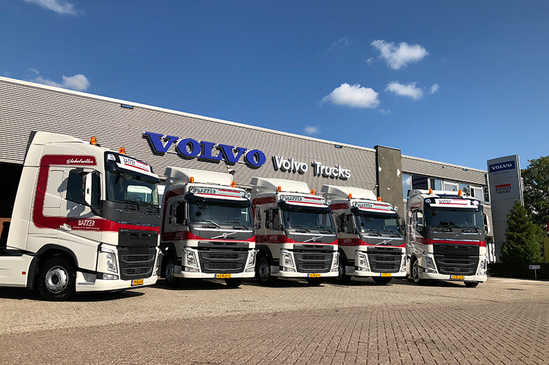 Vijf nieuwe Volvo-trekkers voor Bakker Transport & Warehousing