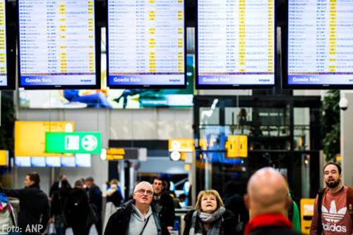 KLM schrapt honderd retourvluchten vanwege verwachte storm