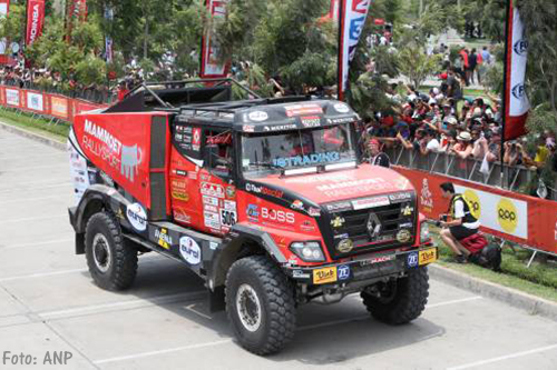 Martin van den Brink tweede in eerste etappe van Dakar Rally