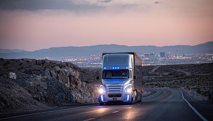 Daimler investeert 500 miljoen euro in zelfrijdende vrachtwagen
