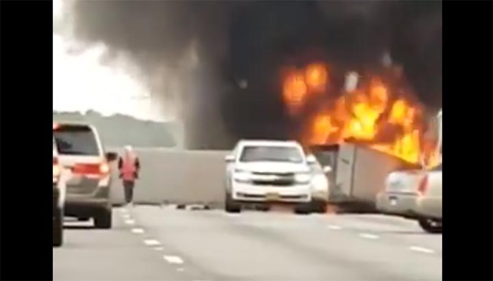 Meerdere doden bij ongeluk op snelweg Florida [+foto's&video]