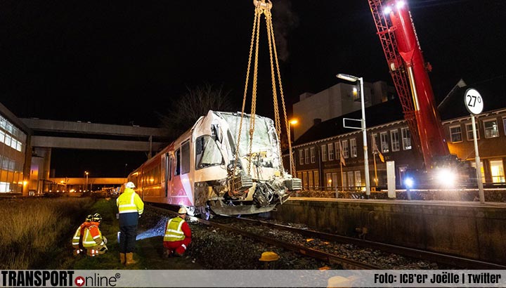 Tijd nodig voor herstel na ontspoorde trein Leeuwarden [+foto's]