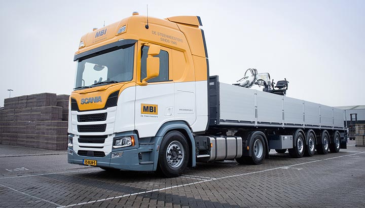 Vier nieuwe Scania's voor Van der Struijk