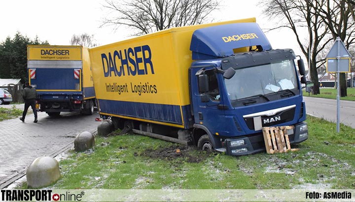Vrachtwagenchauffeur rijdt zich vast in Waddinxveen [+foto]