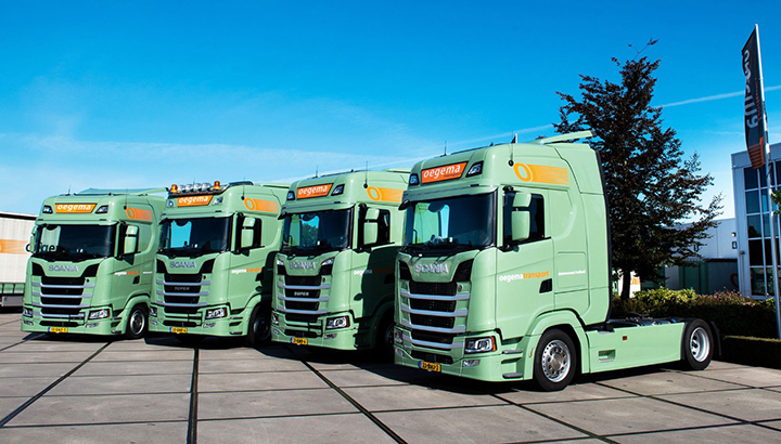 Vier nieuwe Scania's voor Oegema Transport