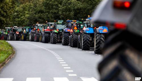 Honderden boeren verlaten Haagse Malieveld