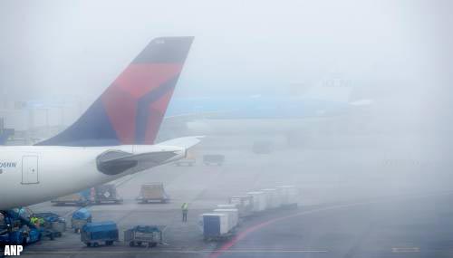 Vluchten vertraagd op Schiphol vanwege dichte mist