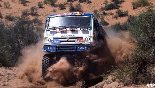 Eduard Nikolaev wint ook tweede etappe Dakar Rally