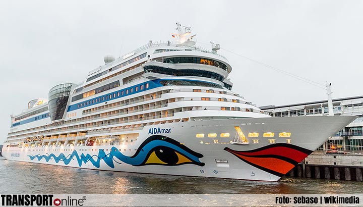 Twee AIDA schepen openen Rotterdams cruiseseizoen