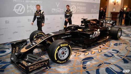 Haas toont zwart gevaarte voor Formule 1