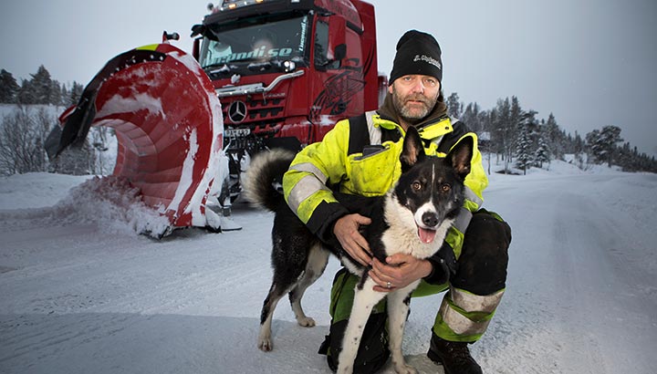 Mercedes Arocs sneeuwschuiver geen overbodige luxe in Zweden