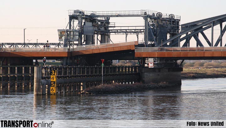 Oude IJsselbrug Zutphen na storing weer begaanbaar [+foto]