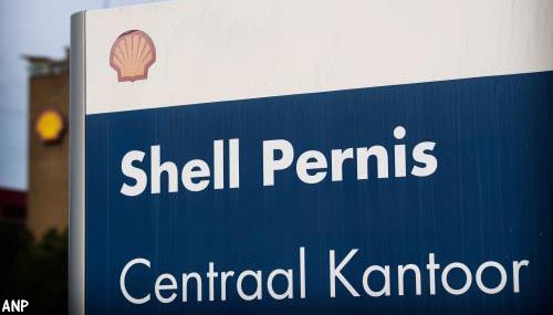 Personeel Shell Pernis stemt voor acties