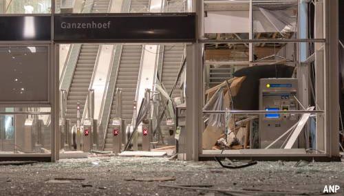 Metrostation Ganzenhoef zwaar beschadigd na plofkraak