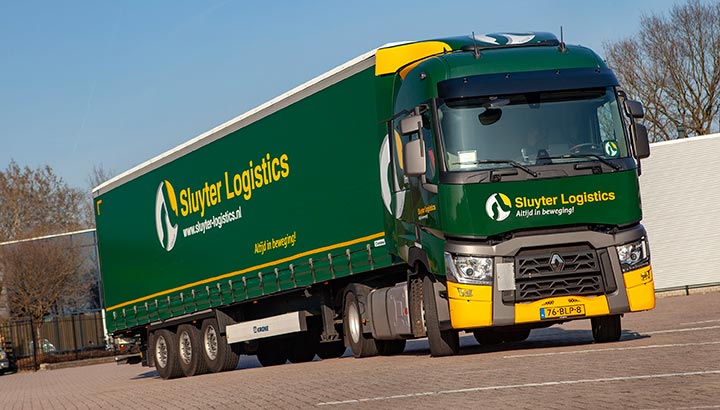 Vijf nieuwe Renault Trucks T-trekkers voor Sluyter Logistics