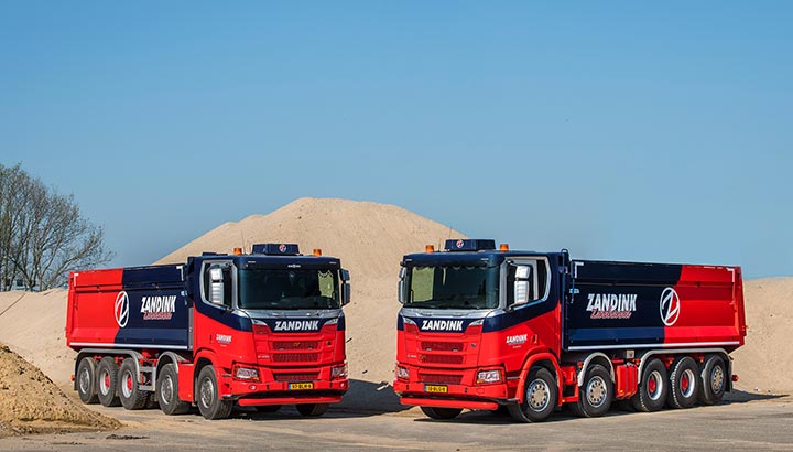 Twee Scania zandauto's voor Zandink Zandhandel