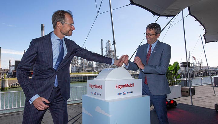 Minister Wiebes drukt startknop in van miljardeninstallatie ExxonMobil