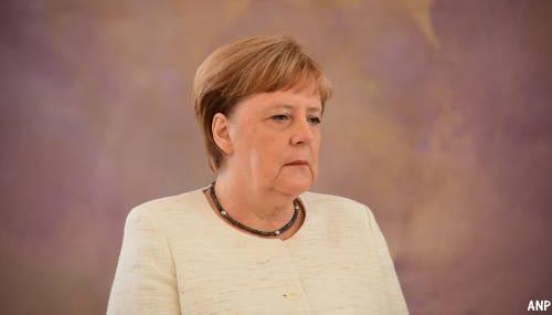 Opnieuw een bevende Angela Merkel [+video]