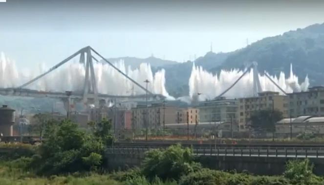 Pijlers deels ingestorte Morandi brug Genua opgeblazen [+video]