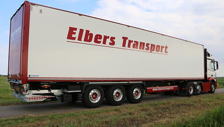 Wezenberg Trailers levert Krone Dry Liner af aan Elbers Transport in Eemnes