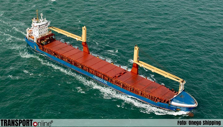 Nederlands vrachtschip Onego Rio na week op oceaan gered