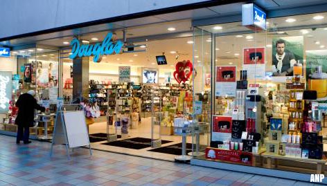 Parfumketen Douglas sluit tientallen winkels