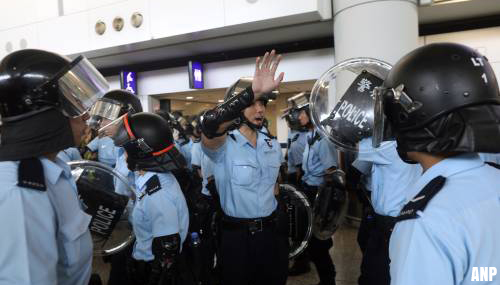 Betogers belegeren luchthaven Hongkong